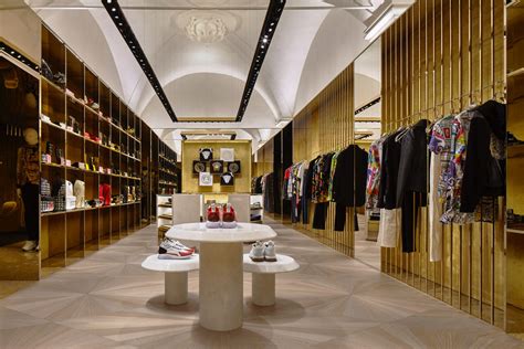 versace store firenze|Versace Opens First Boutique in Florence .